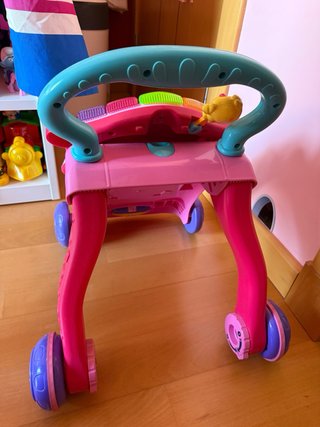 Pack andador, mesa musical y coche andador