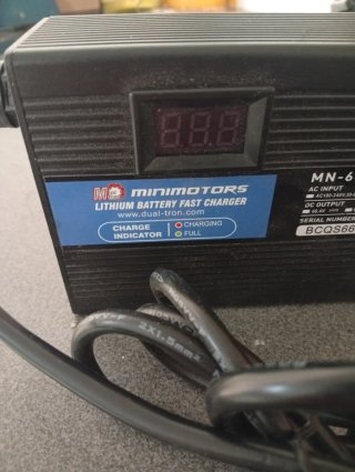 Cargador de carga rápida dualtron