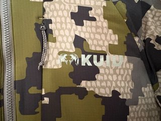 Chaqueta KUIU KENAI Talla L con Capucha