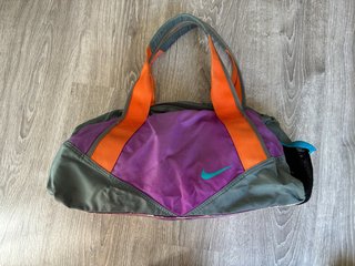 Bolsa Deporte Vintage Nike Y2K Colorblock
