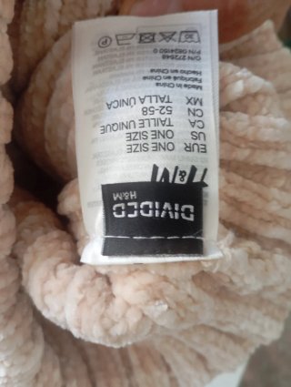 Gorro de lana tejido beige