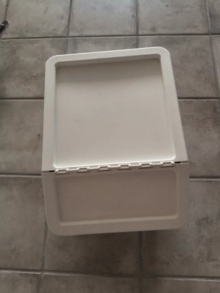 2 Cajas de plástico Ikea blanca (7 e.cada una)