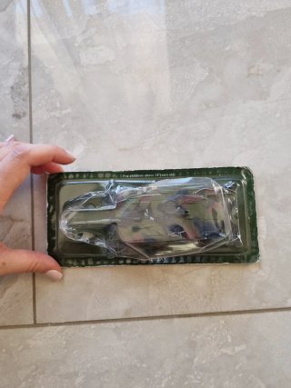 Pack 2 Maquetas Blindados Militares AAVP