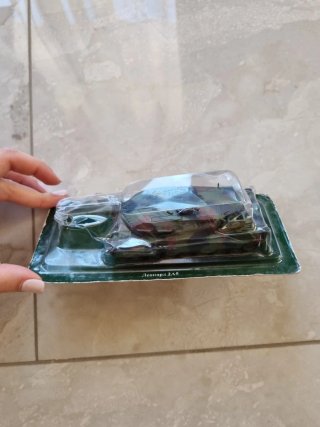Pack 2 Maquetas Blindados Militares AAVP