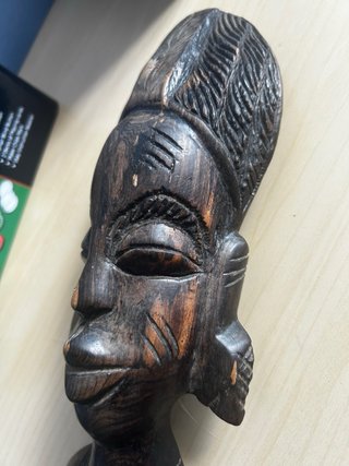 Busto Africano Tallado a Mano Ébano