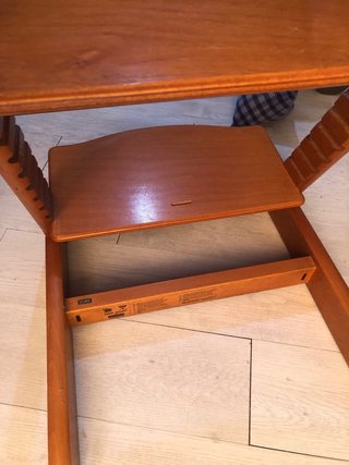 Trona Stokke madera