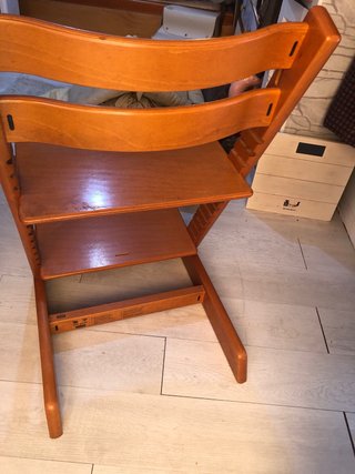 Trona Stokke madera