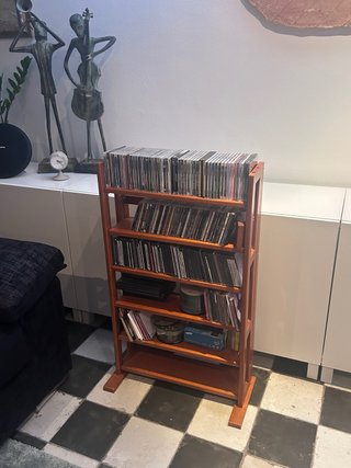 Mueble cd de madera maciza, de pie, para 300 cd