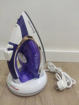 Russell Hobbs Supreme Steam Cordless 2400W