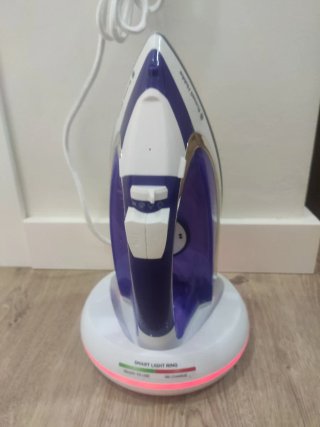 Russell Hobbs Supreme Steam Cordless 2400W