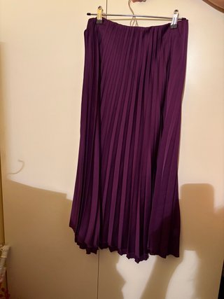 Falda plisada morada Zara