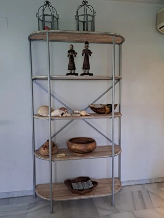 Estantería decorativa hierro y madera