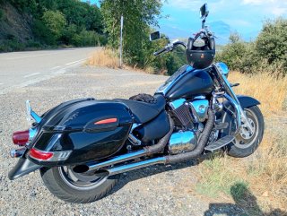 Vendo Suzuki Intruder VL 1500 C Negra