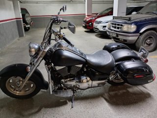 Vendo Suzuki Intruder VL 1500 C Negra
