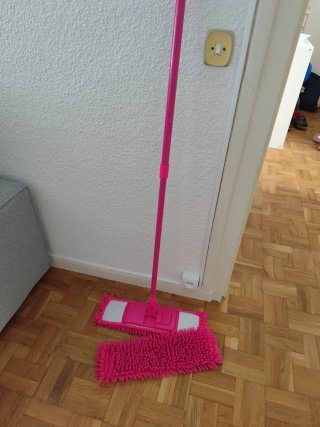 Mopa rosa con recambios