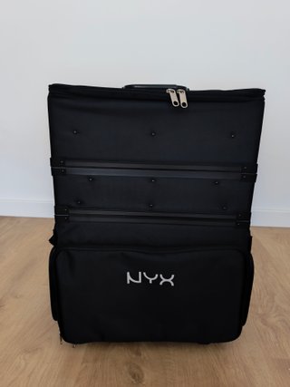Maletín Maquillaje NYX Profesional con Ruedas