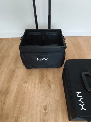 Maletín Maquillaje NYX Profesional con Ruedas