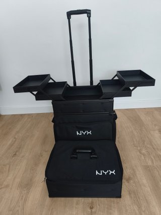 Maletín Maquillaje NYX Profesional con Ruedas