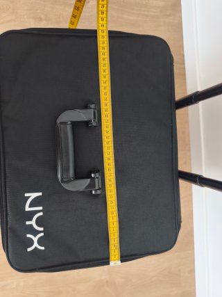 Maletín Maquillaje NYX Profesional con Ruedas