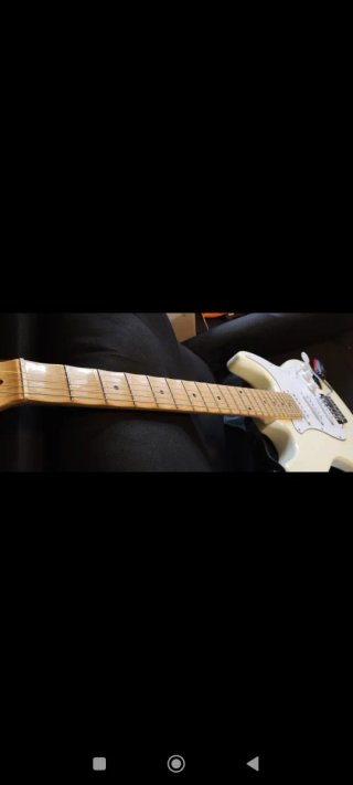Copia Fender Stratocaster Yngwie Malmsteen