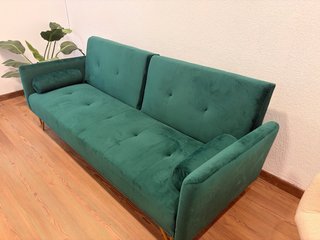 Sofá Cama Terciopelo Verde Patas Doradas