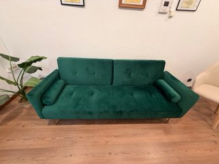 Sofá Cama Terciopelo Verde Patas Doradas