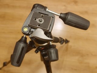 Trípode Manfrotto 190XPROB + Rótula 804RC2
