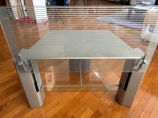 Mueble TV Metal y cristal amovible