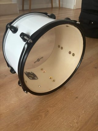 Tom de batería acústica blanco