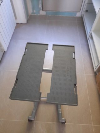 Soporte Gazelle para máquina de escribir