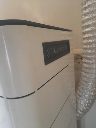 Estufa de Pellet Canadian Stove Negra y Blanca