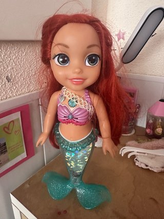 Muñeca Sirenita Ariel con Música