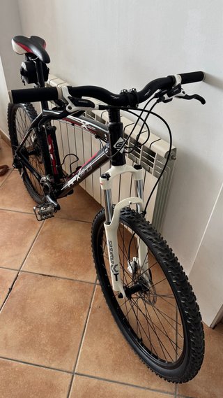 Bici Conor AFX 2.0 DH Talla 19 Ruedas 26
