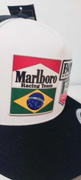 Gorra Yupoong Negra y Blanca
