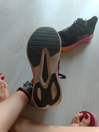 Zapatillas Hombre Negras y Rosas