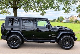 Jeep Wrangler 3.8 V6 Sahara Unlimited