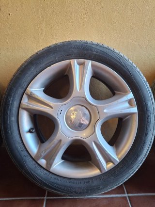 Llantas y neumáticos SEAT