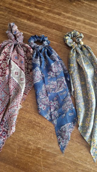 Fermasoldi con foulard stampati