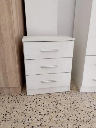 MESITA DE NOCHE