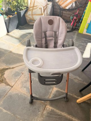 Trona Maxi-Cosi Bebé