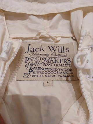 Chaqueta Jack Wills Beige con Capucha