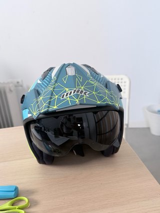 Casco de moto deportivo