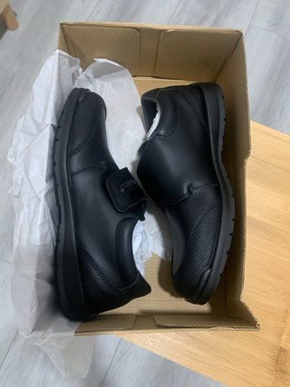 Scarpe Scolastiche per Bambini Nere con Velcro
