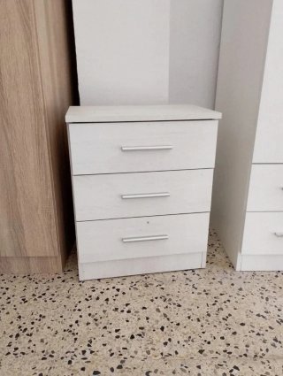MESITA DE NOCHE