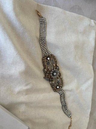 Gargantilla Zara pedrería dorada y plateada