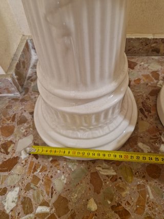 Figuras de cerámica estilo clásico