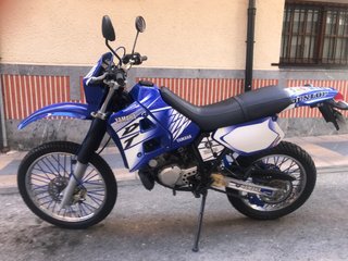 Yamaha DT 125 R Azul y Blanca Enduro