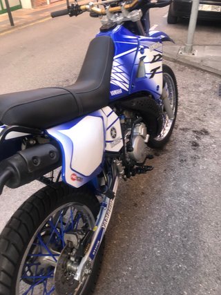 Yamaha DT 125 R Azul y Blanca Enduro