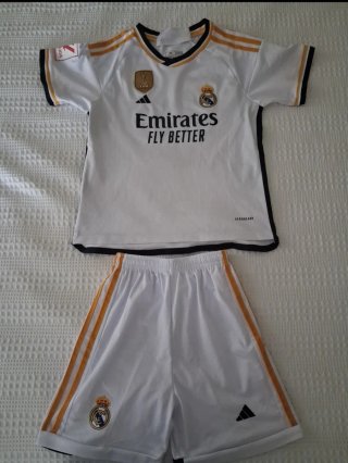 Equipación Real Madrid 22/23 niño