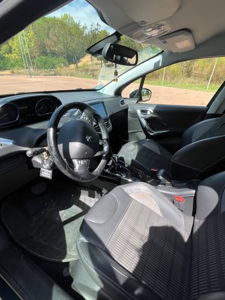 Peugeot 2008 2018  Alture 1.2 Cambio automático